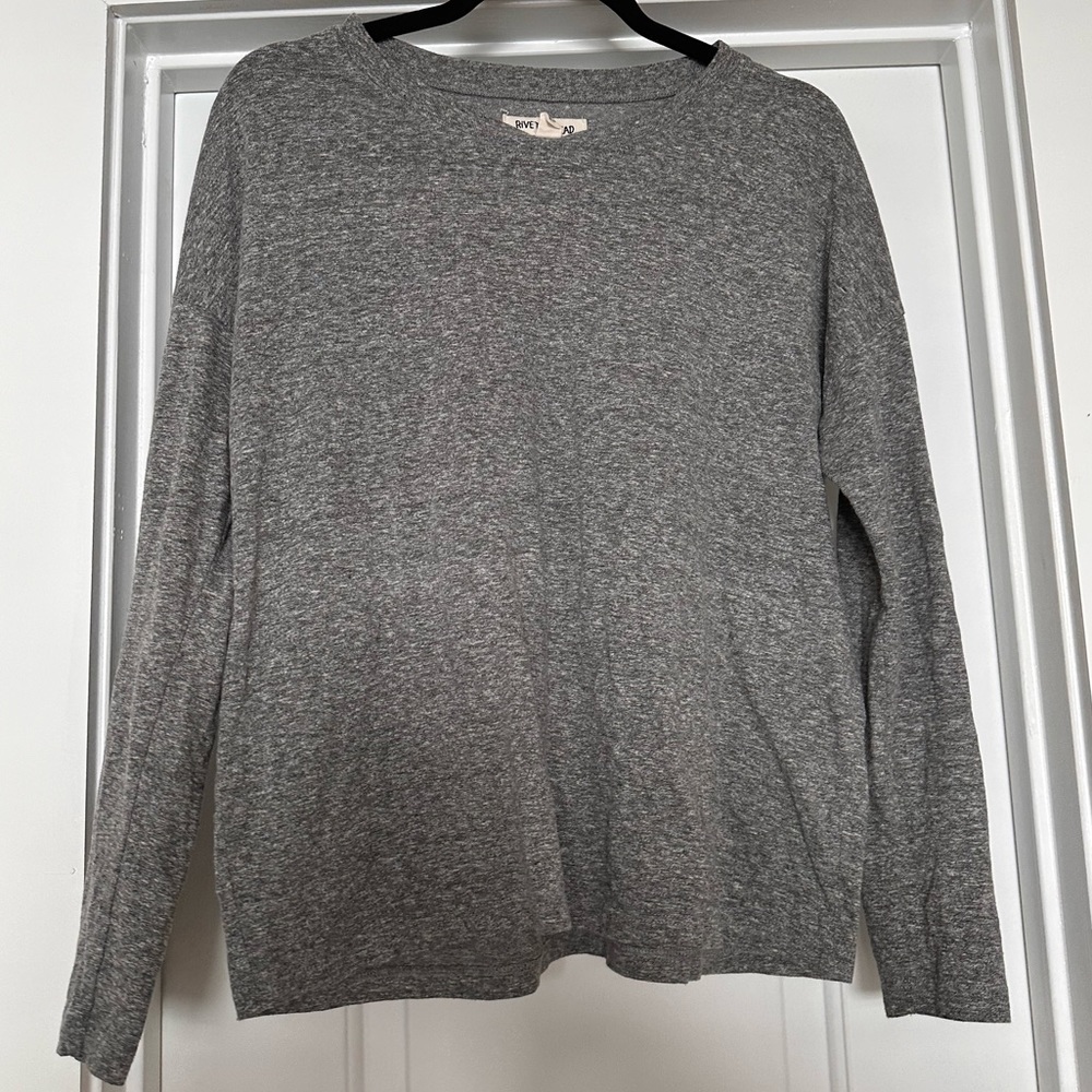 Rivet and thread long sleeve